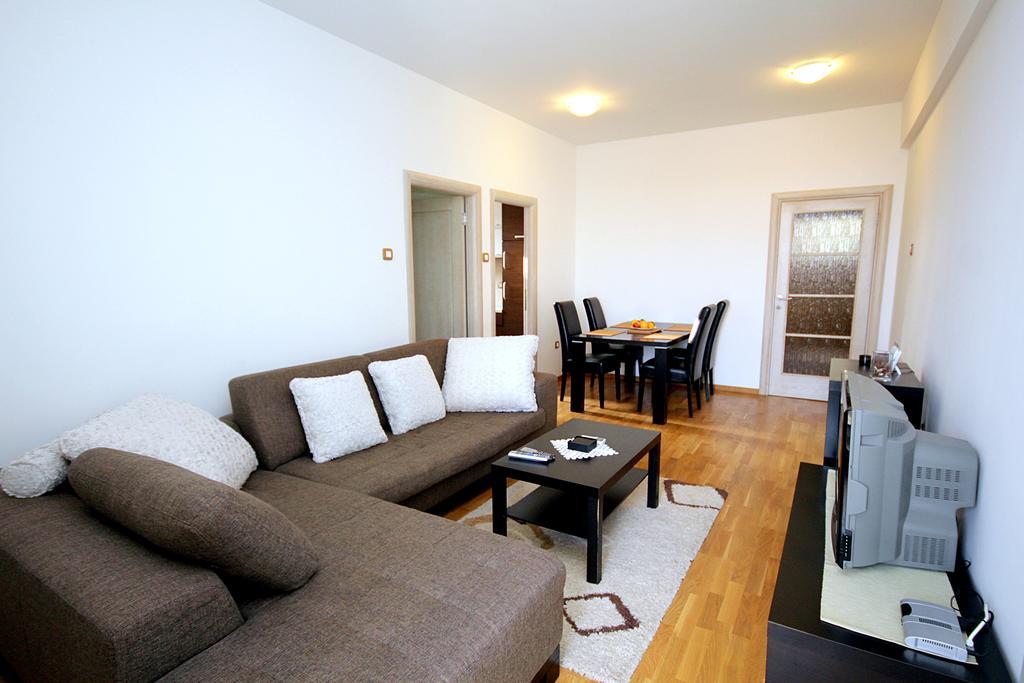 Apartments Draskovic Mirista Petrovac Exterior photo